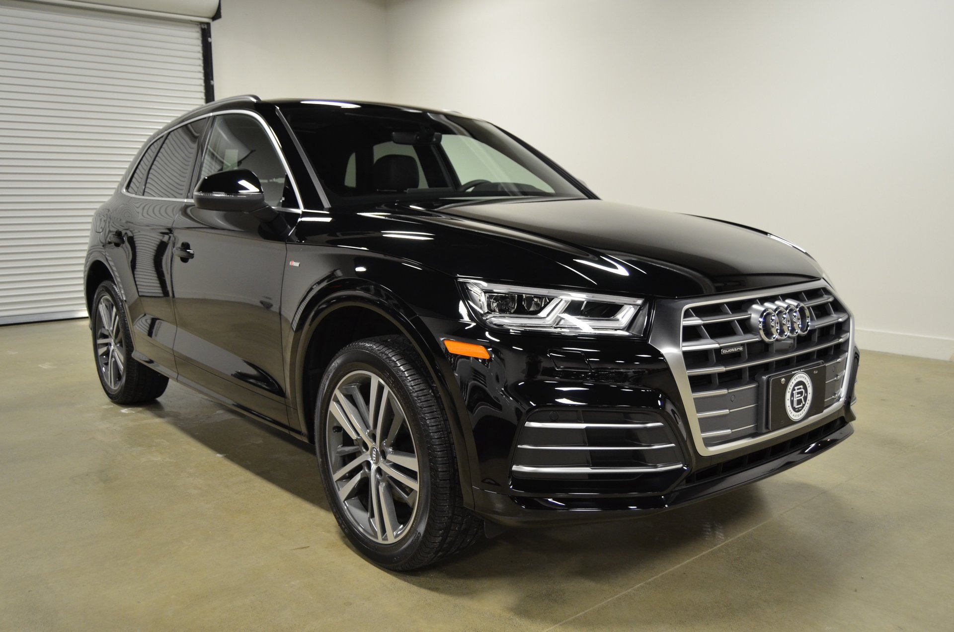 Audi Q5 2.0T — foto ilustruese